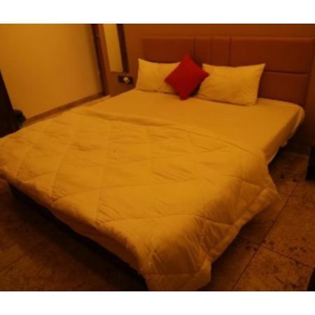 Hotel The Pill, Bhavnagar Ngoại thất bức ảnh
